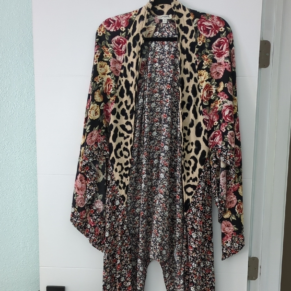 Umgee Floral&Leopard Print Kimono Asymmetrical Oversized Open Frot beach CoverUp